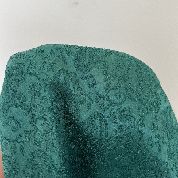 Lucy In The Sky Bernadette Jacquard Dress in Green - Picture 8 of 10